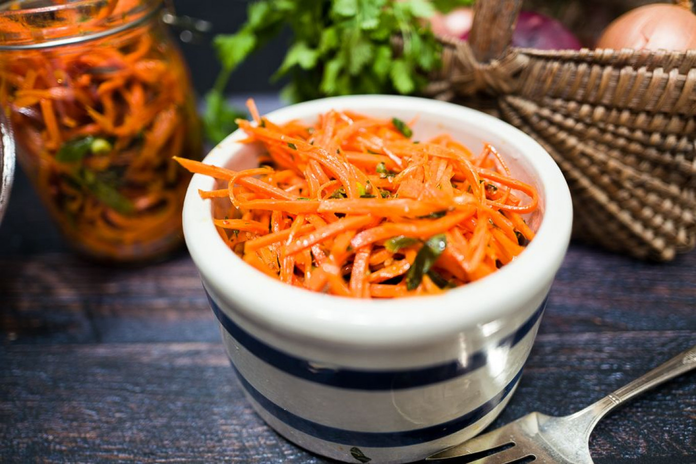 Taming Morkovcha — Russia’s Beloved Korean Carrot Salad