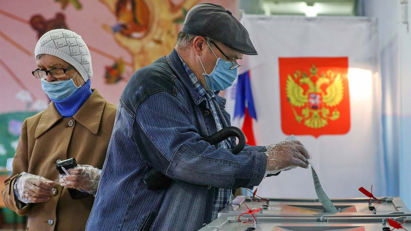 ‘All We Have Is Putin’: Russians Vote to Grant President Ability to Extend Rule Until 2036