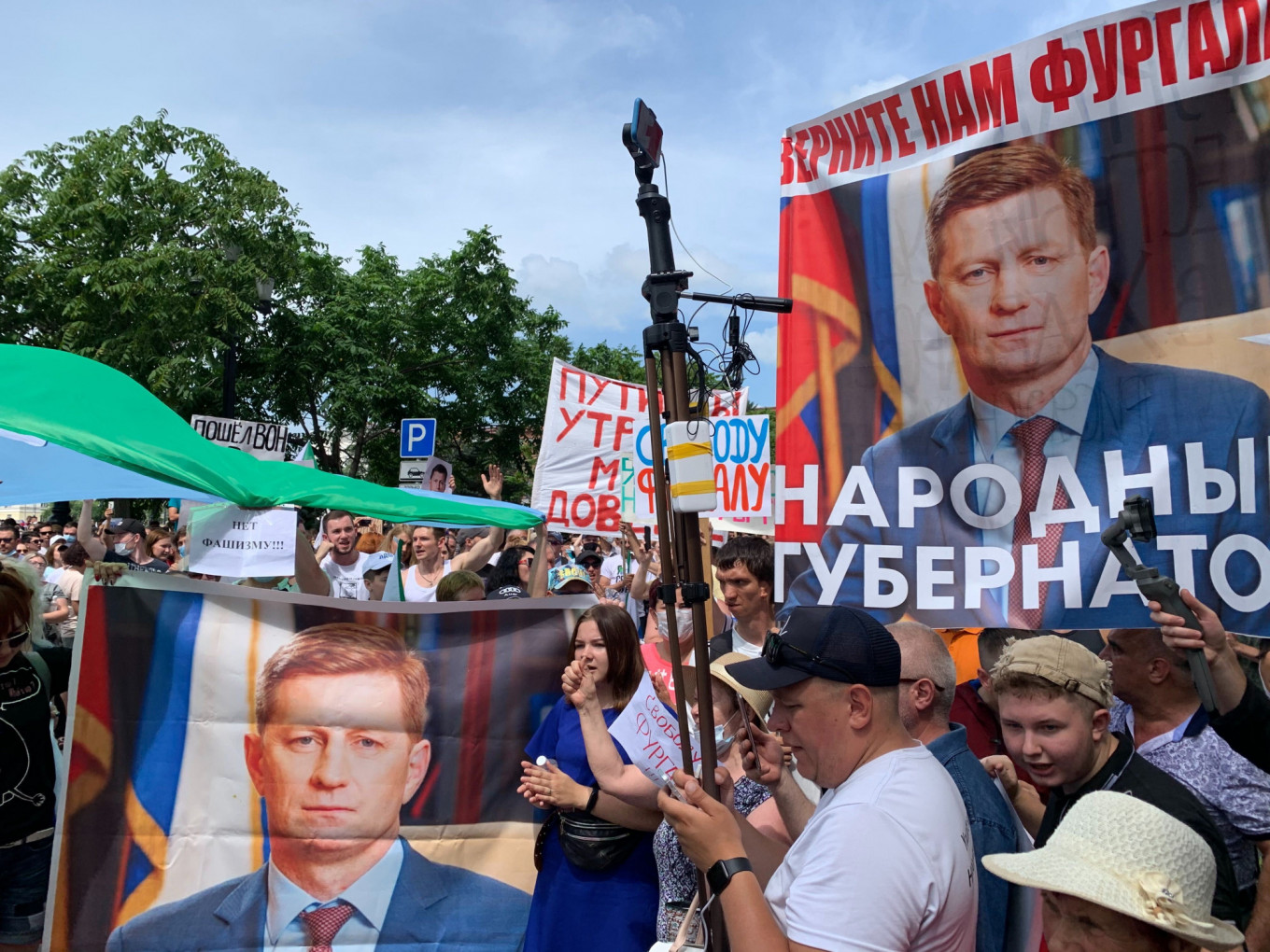 Anger at Kremlin Grows in Latest Massive Russian Far East Protest