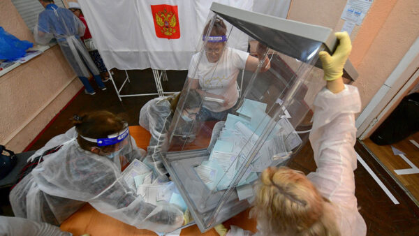 Data Scientist Claims ‘Staggering’ Fraud at Russia’s Constitution Vote