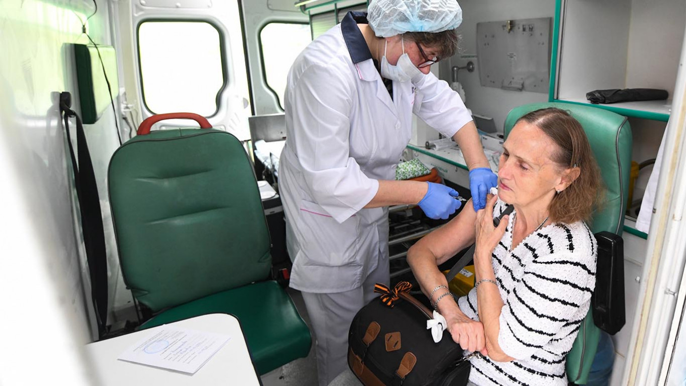 Russia Eyes First Coronavirus Vaccine Launch in Mid-August