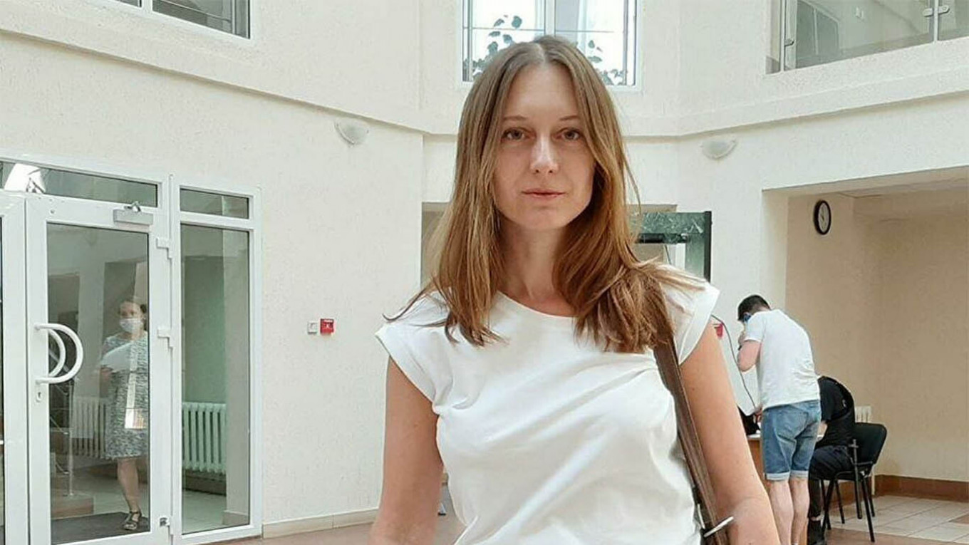 Russian Journalist Found Guilty of ‘Justifying Terrorism’ Avoids Jail Time