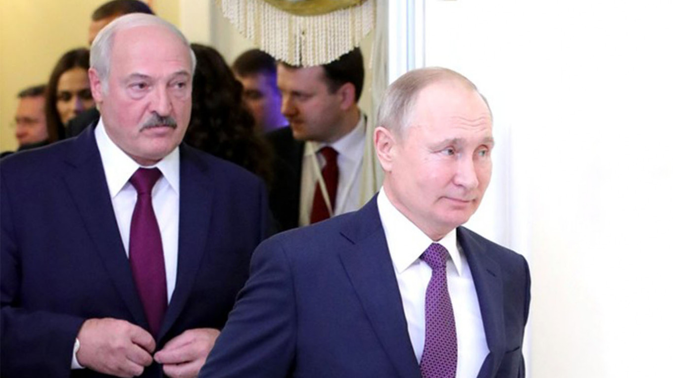 Belarus Leader Reaches Out to Russia as Pressure Grows