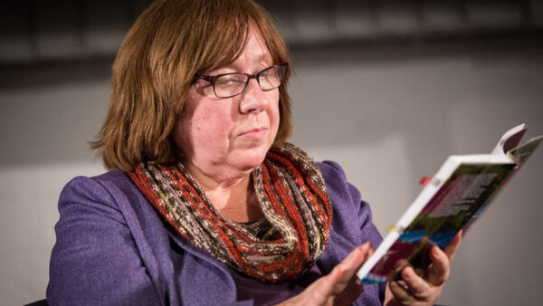 Belarus Nobel-Winner Alexievich Urges Lukashenko to Go