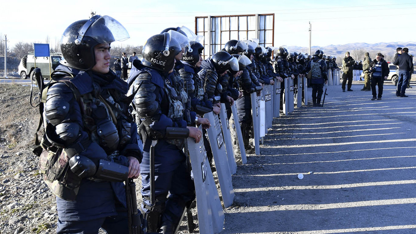 Migrants Clash With Russian Police Near Kazakh Border