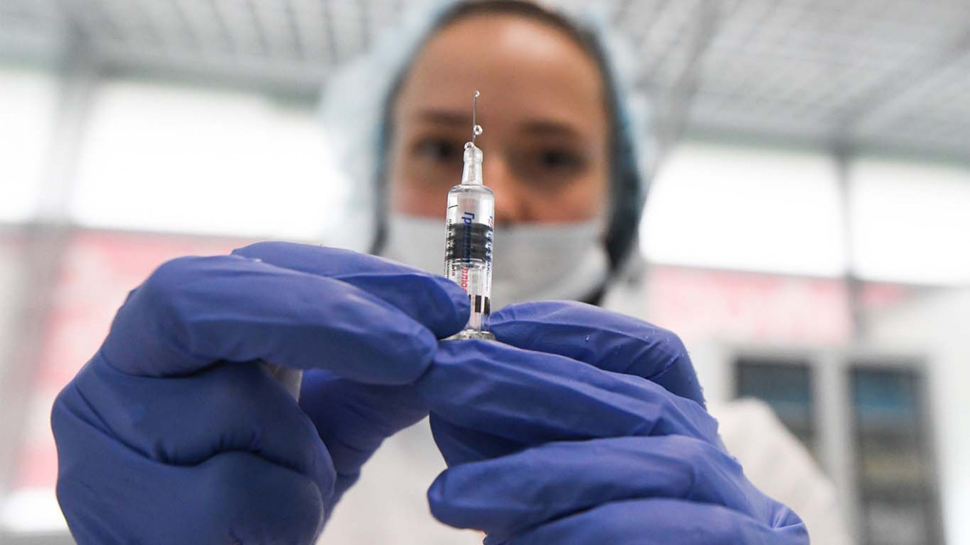 Russia Aims to Produce ‘Millions’ of Virus Doses by 2021