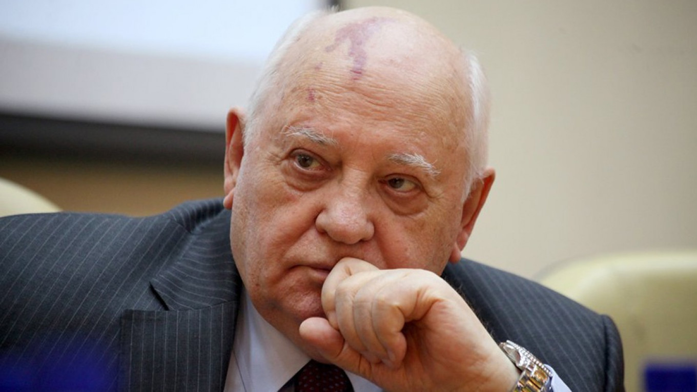 Gorbachev Backs Belarus Opposition Protesters