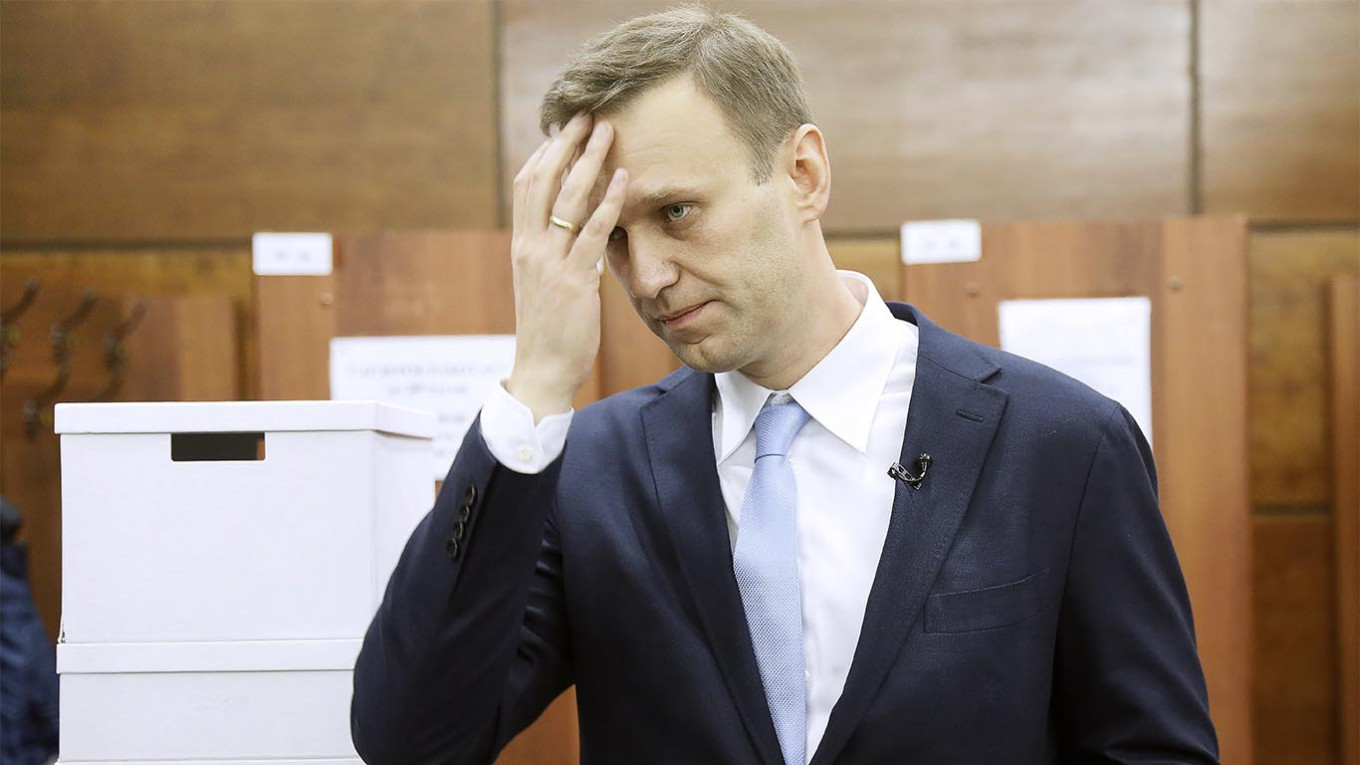 Navalny May Have Poisoned Himself, Putin Reportedly Tells Macron