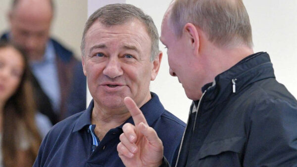 Putin Allies Moved ‘Millions’ in Murky Deals, Massive Leak Says