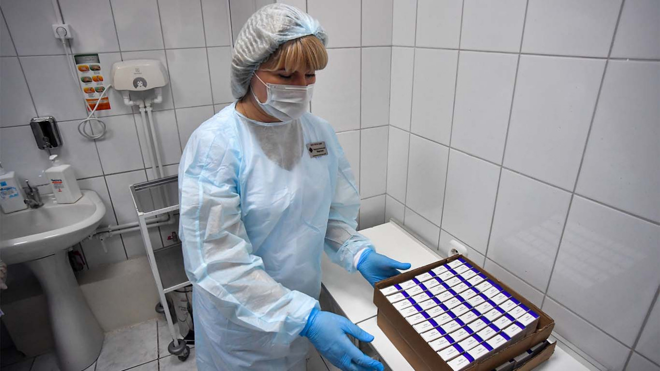 Russia Begins Coronavirus Vaccine Rollout