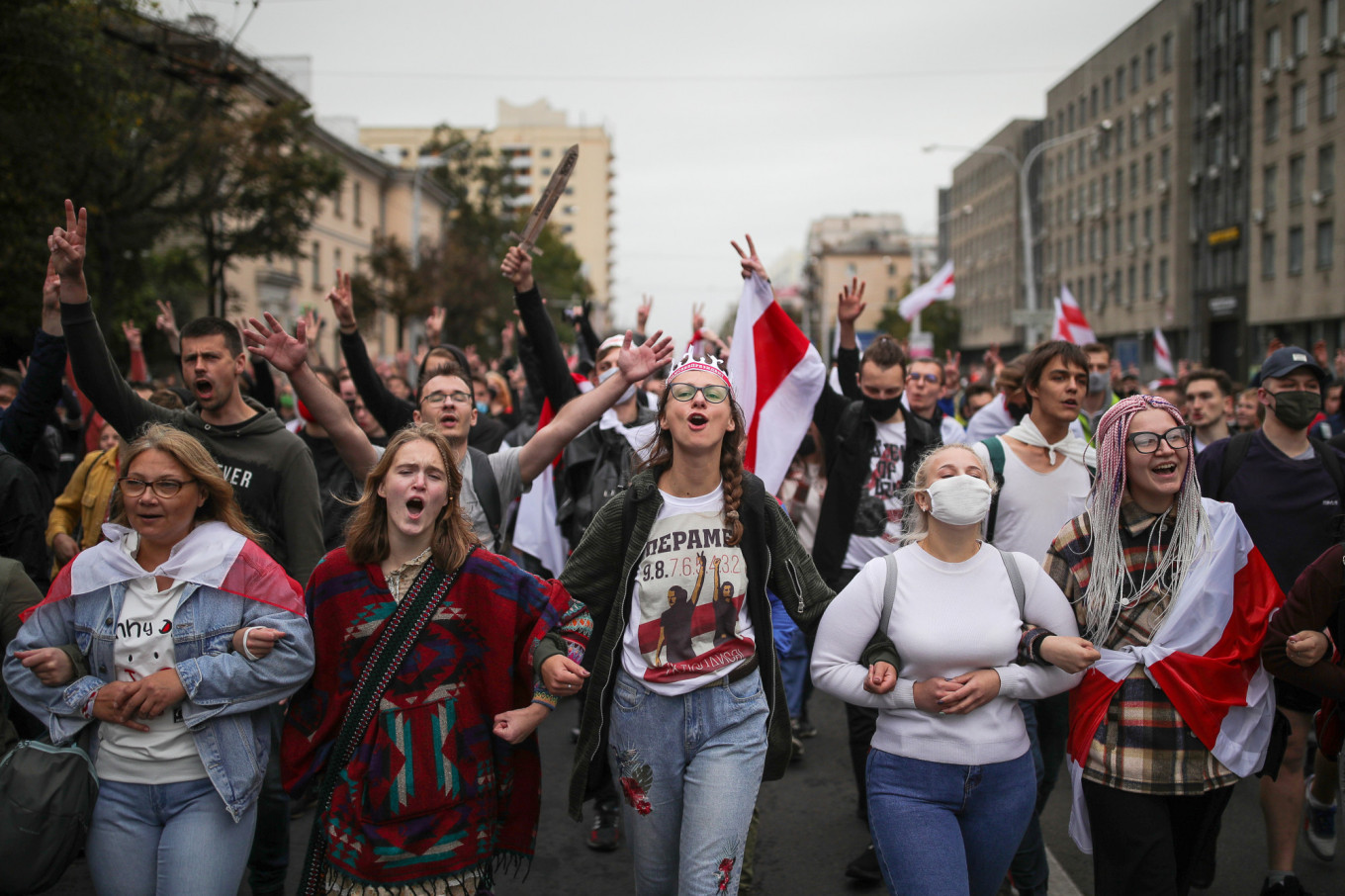 Tens of Thousands March in Belarus Despite Police Detentions