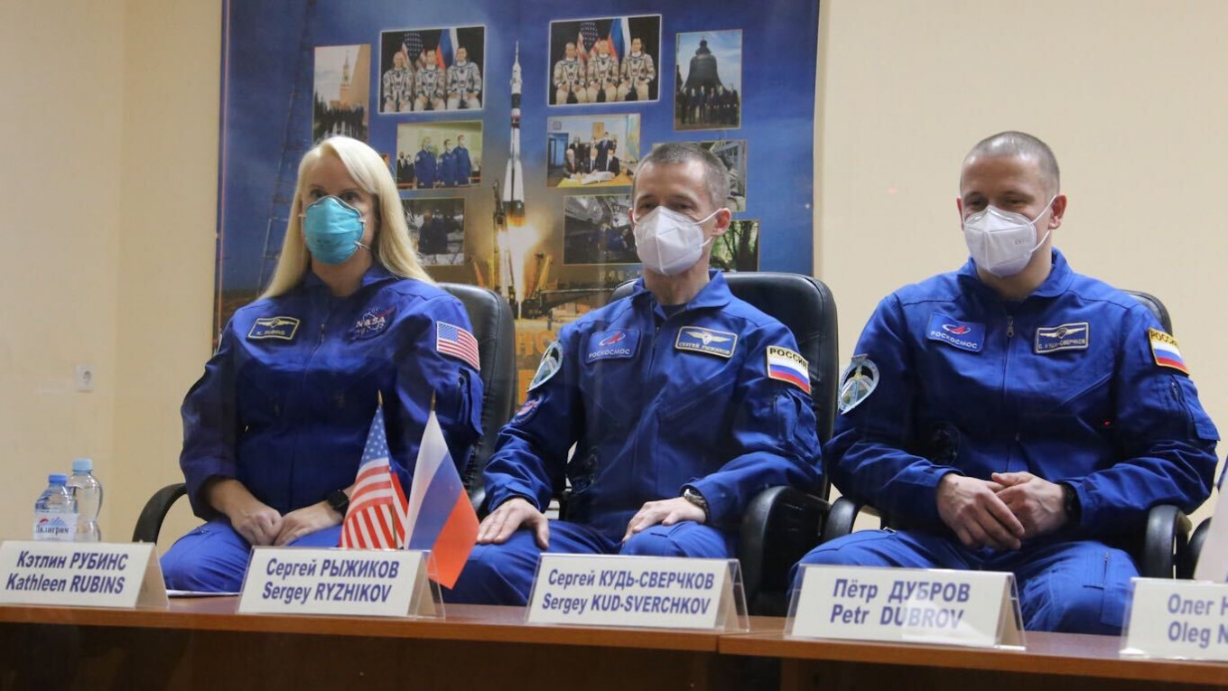 Oxygen Supply Fails on Russian Segment of ISS, Crew Not in Danger