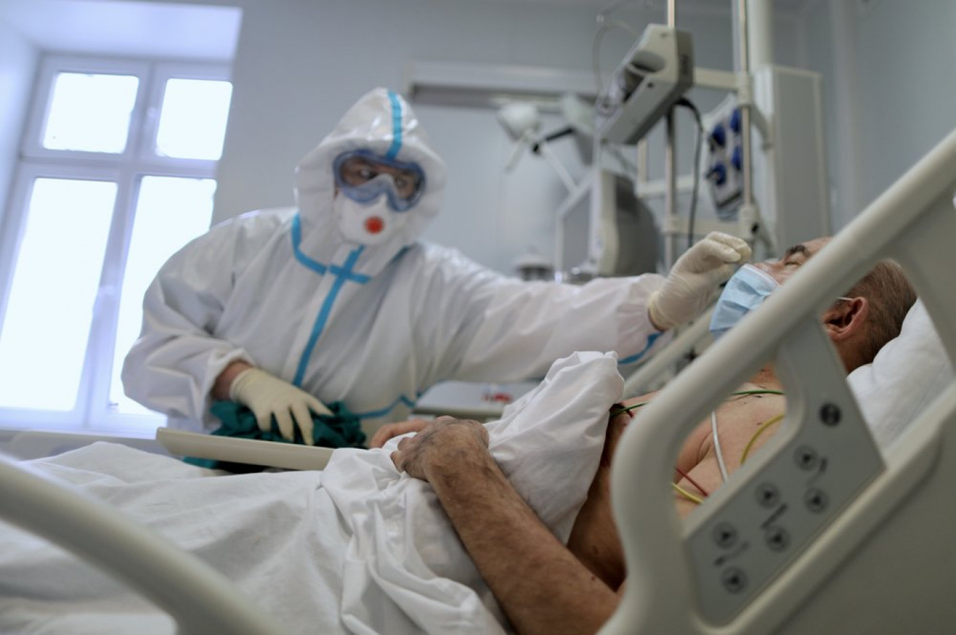 Russia Sets New Single-Day Coronavirus Deaths Record