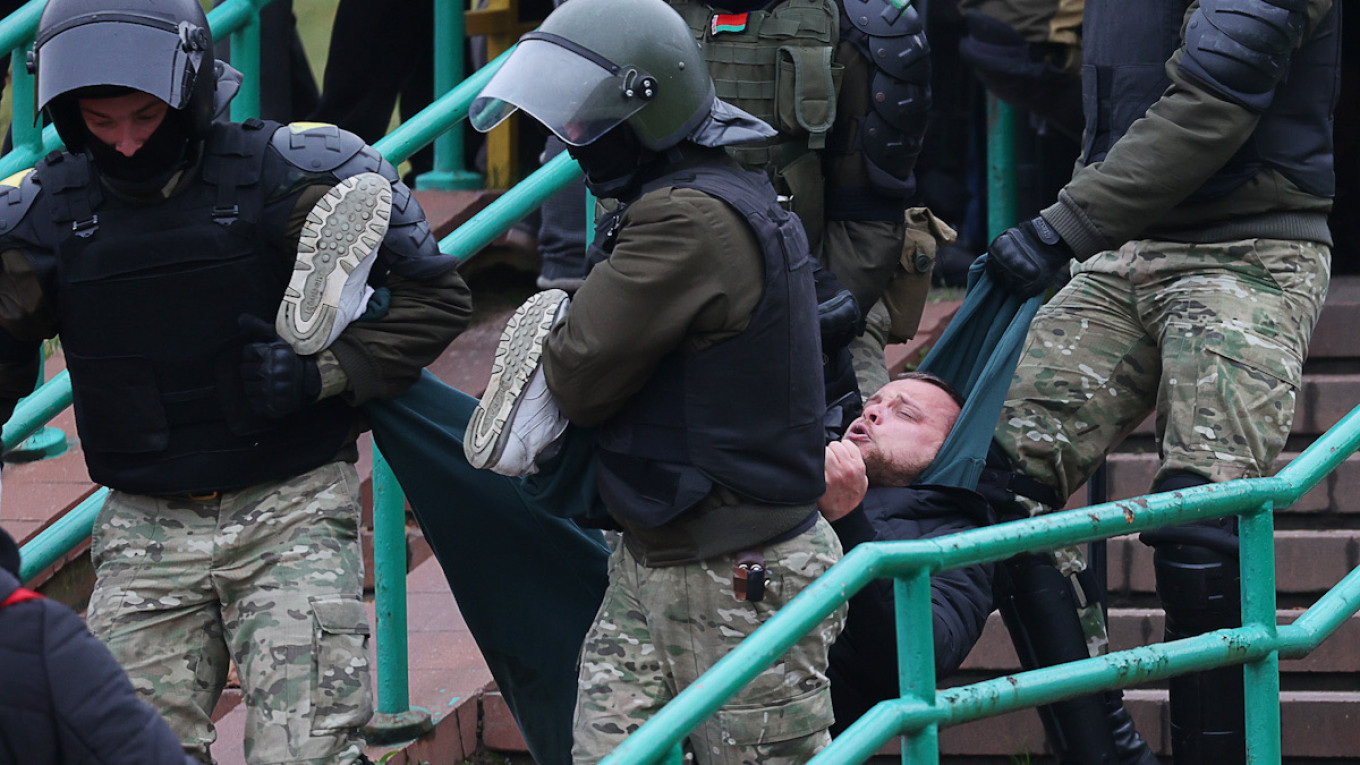 Kremlin Slams Brutality, Provocations in Belarus After Protester’s Death