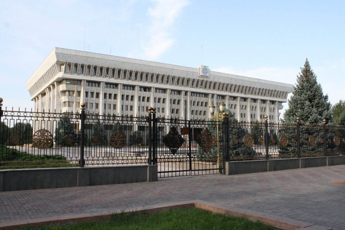 Kyrgyzstan Tears Down Government Gates in Symbolic Move After Crisis