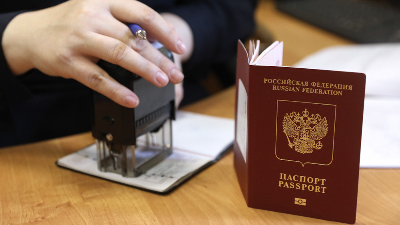 Russia Preparing Golden Visa Scheme – Reports