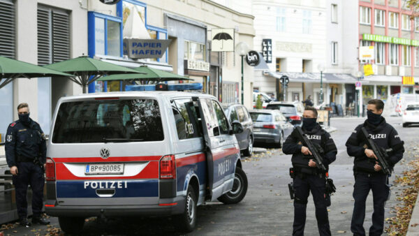 Russians Among Those Detained in Vienna Attack, Ambassador Says