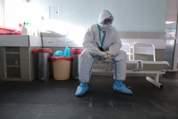 Vaccinated Siberian Medics Get Coronavirus