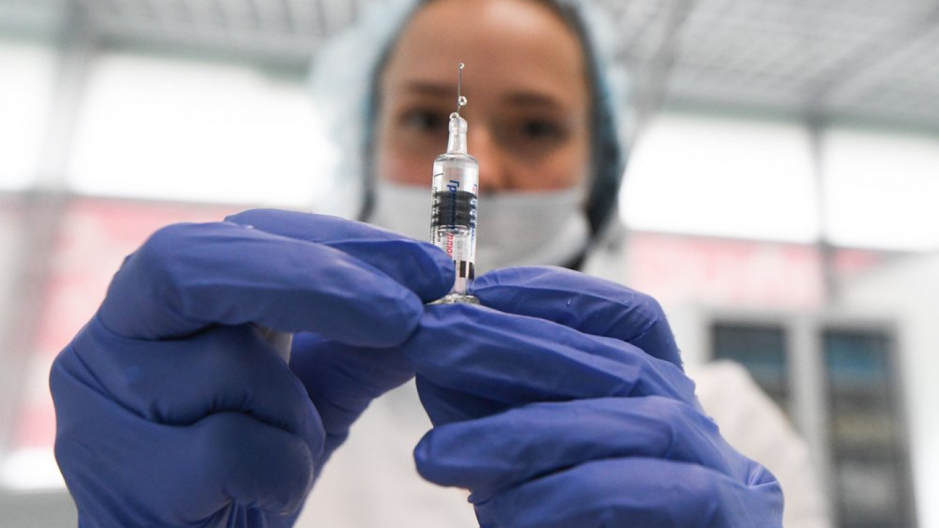 Argentina First in Latin America to Approve Russian Vaccine