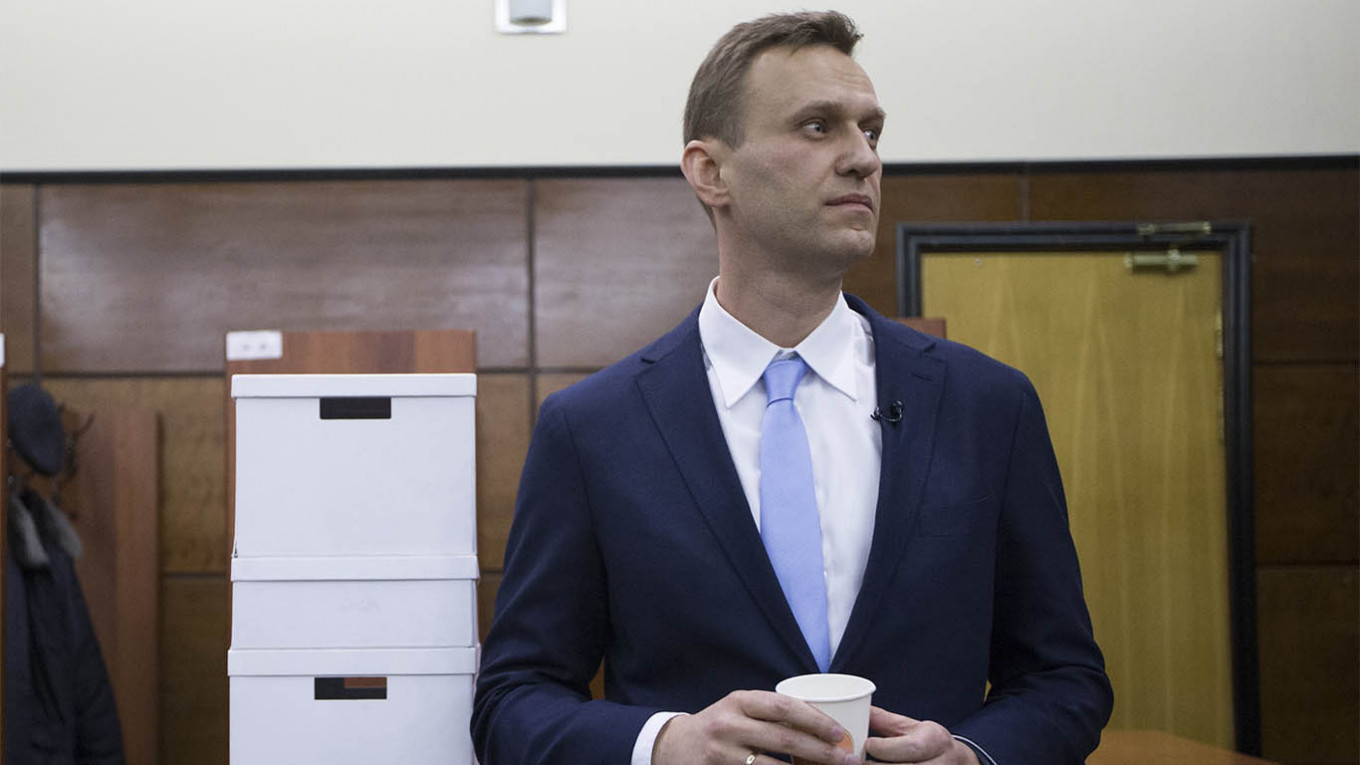 Authorities Probe Navalny’s Coronavirus Interview for ‘Extremism’