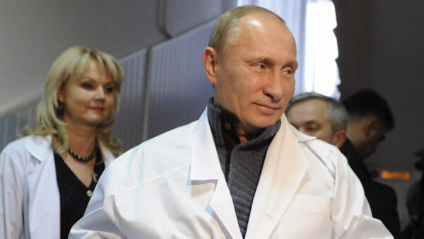 Putin Says Will Get Vaccine When Possible for Age Range