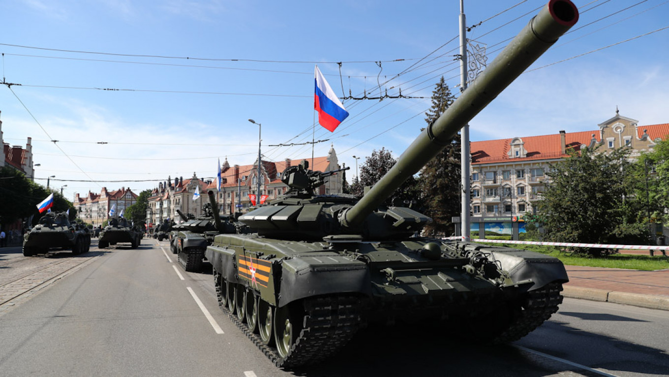 Russia Bolsters Military Forces in Baltic Exclave Amid NATO Fears