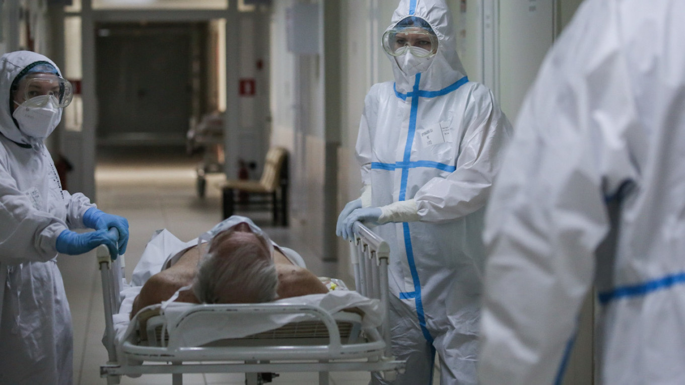 Russia Recorded Almost 50K Excess Deaths in October – Deadliest Month in Decade