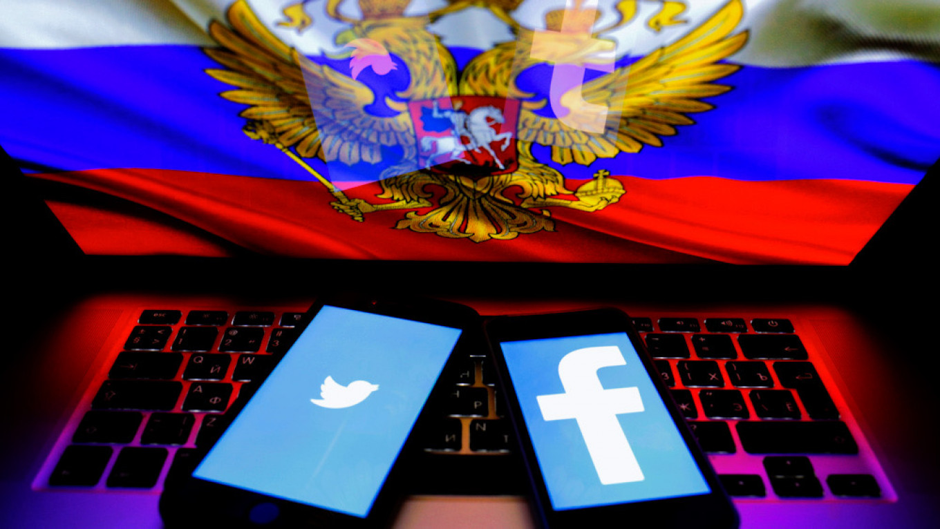 Russia to Fine Social Media Giants For Keeping Up Pro-Navalny Videos
