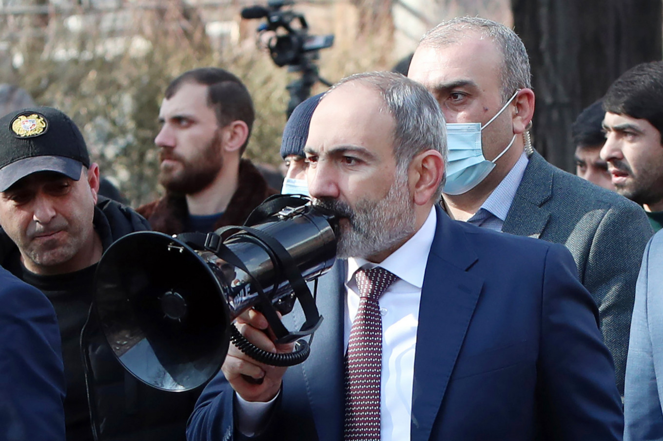 Armenia PM Takes to the Streets to Denounce ‘Coup Attempt’