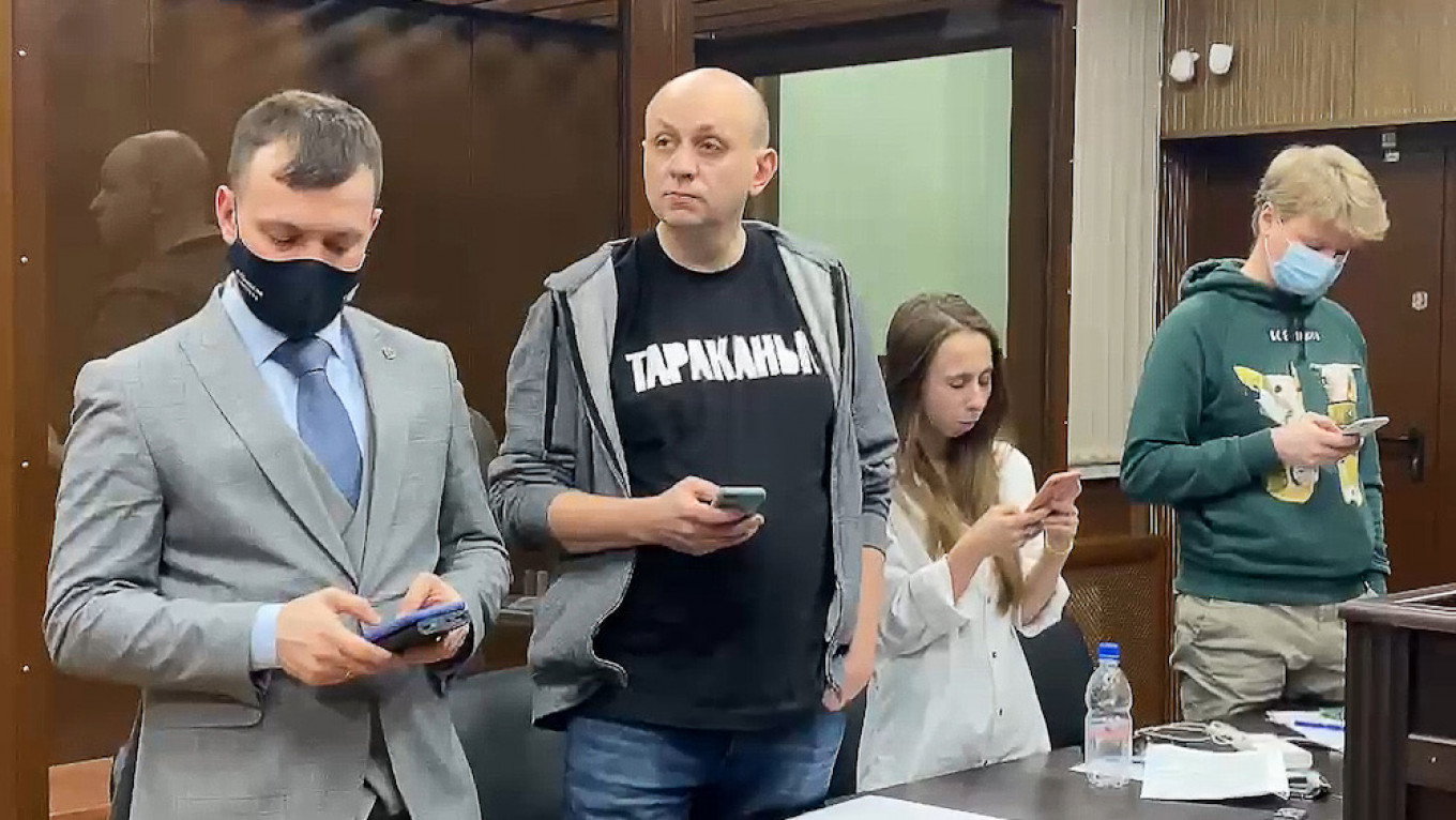 Mediazona Editor Held in Overcrowded Cell After Mass Navalny Arrests