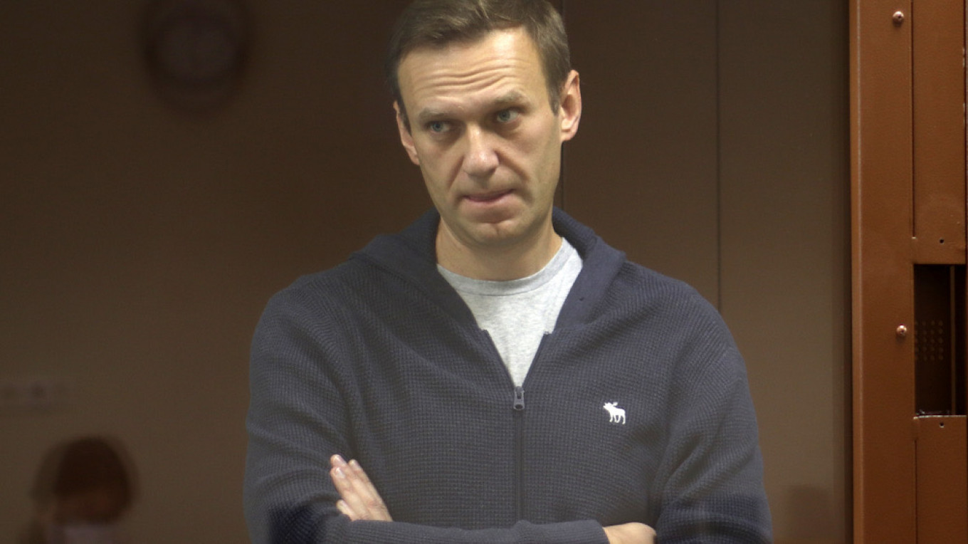 Navalny Back in Moscow Court on Defamation Charges