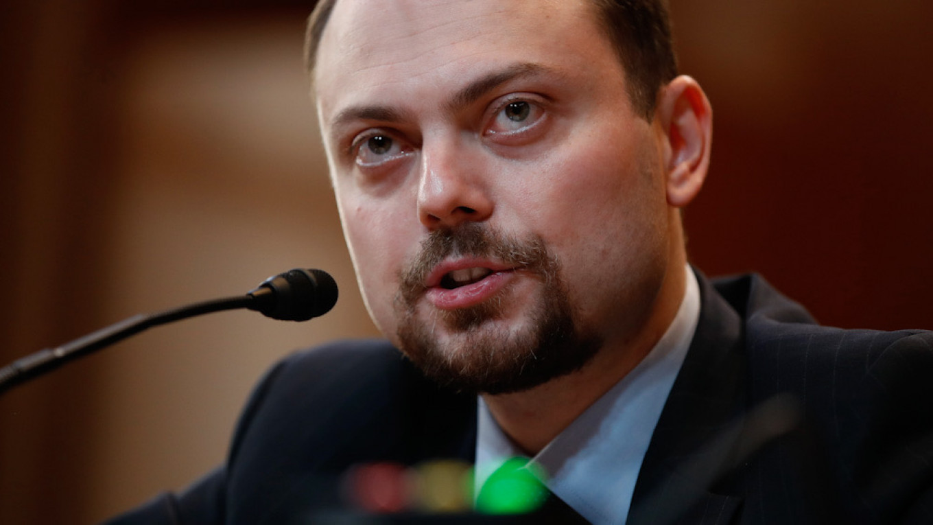 Navalny, Kara-Murza Tailed by Same FSB Squad Before Alleged Poisonings — Investigation