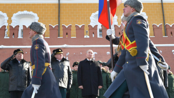 Putin Accuses West of Wanting to ‘Shackle’ Russia