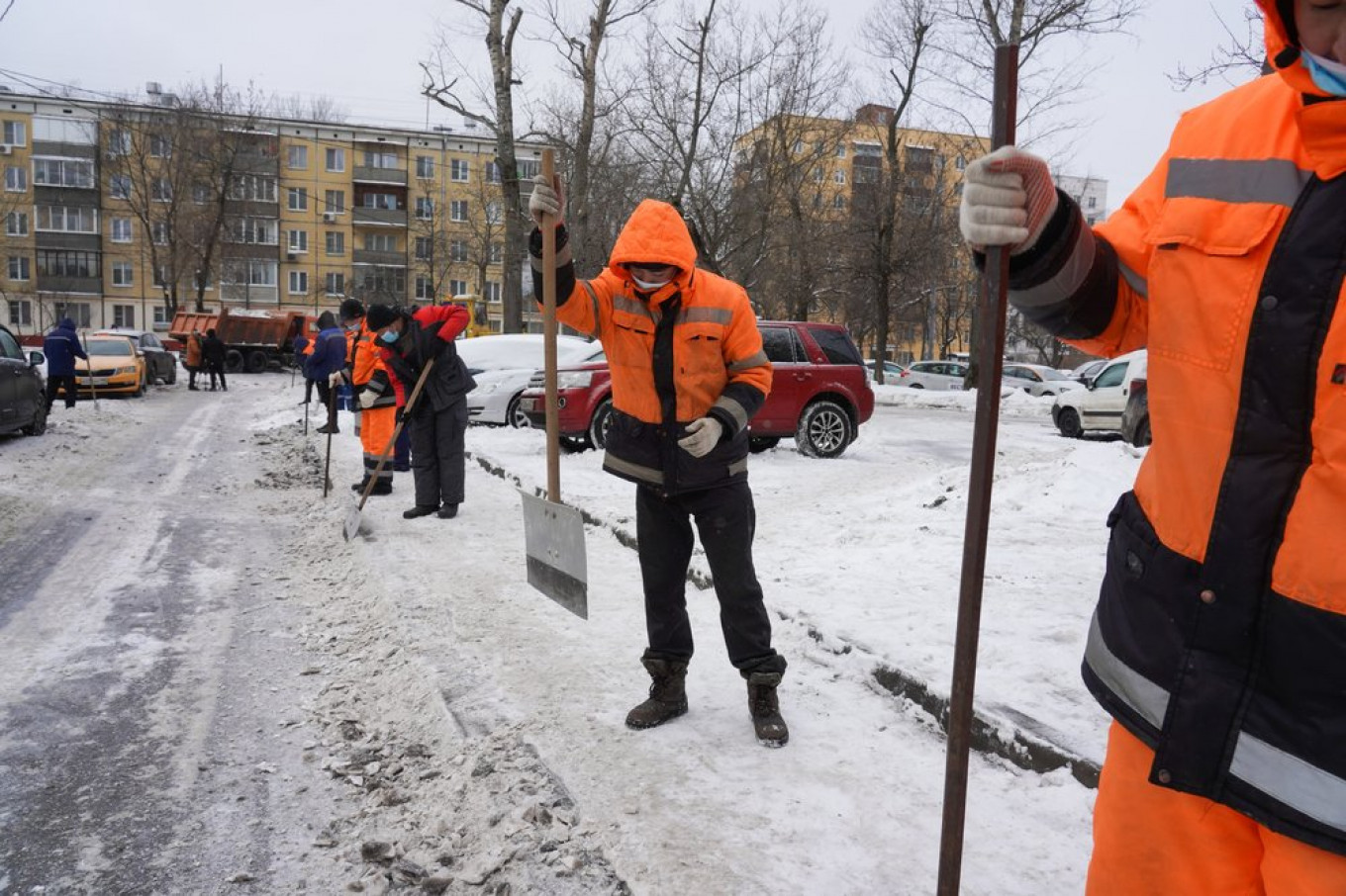 Russia Eyes Measures to Tackle Migrant Labor Shortage