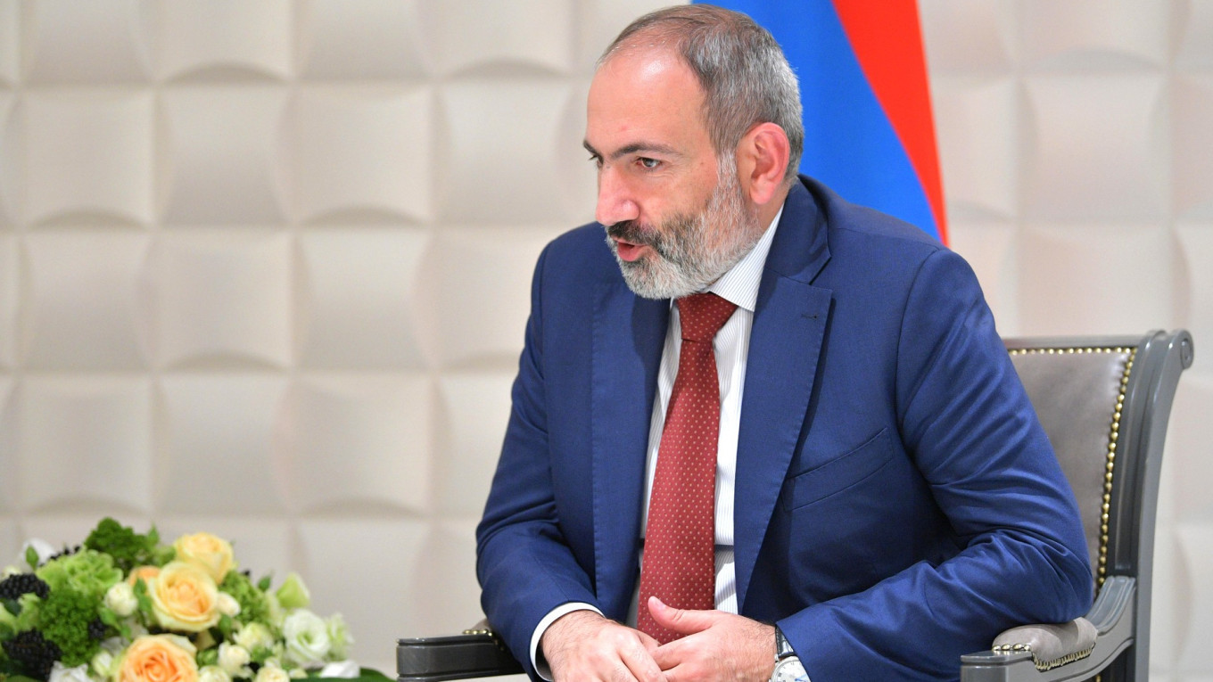 Armenia PM to Resign Ahead of Snap Election to Defuse Crisis