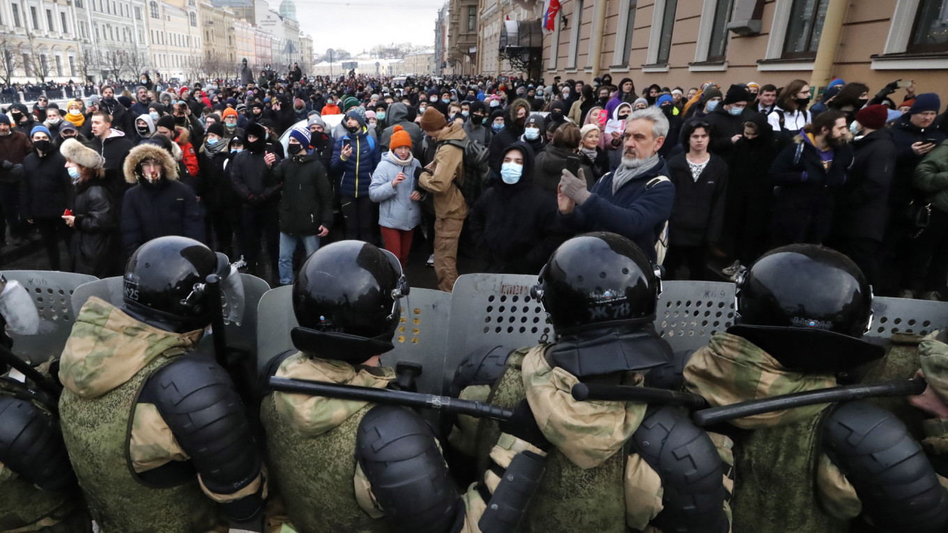 Navalny Allies Say Will Stage Fresh Protests When 500K Sign Up