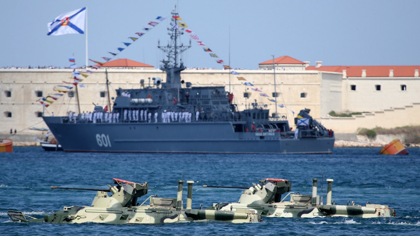 Russia Deploys All Black Sea Submarines as NATO Kicks Off Drills