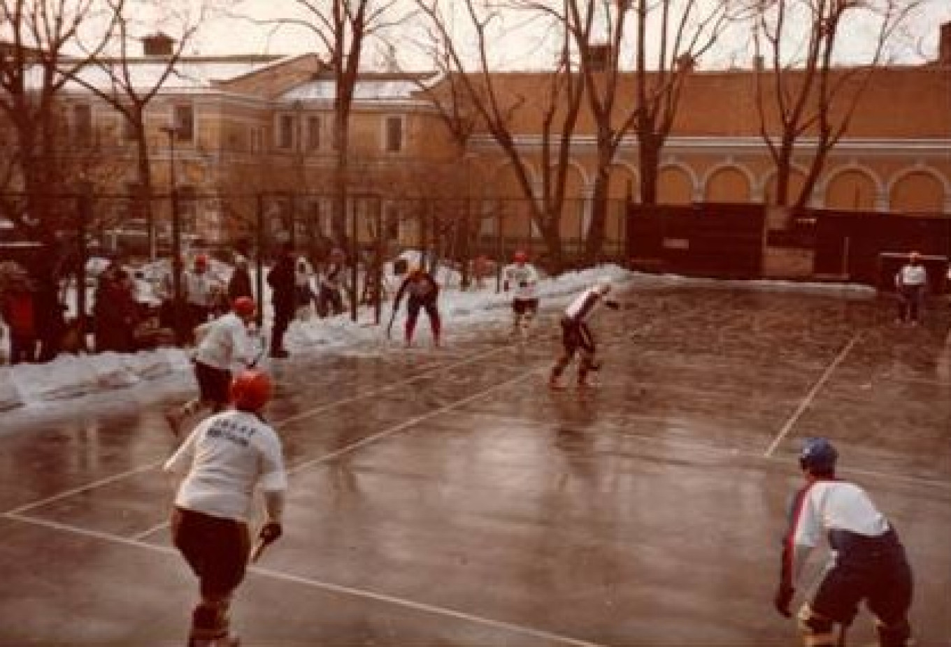  Broomball Courtesy of Harald Lipman 