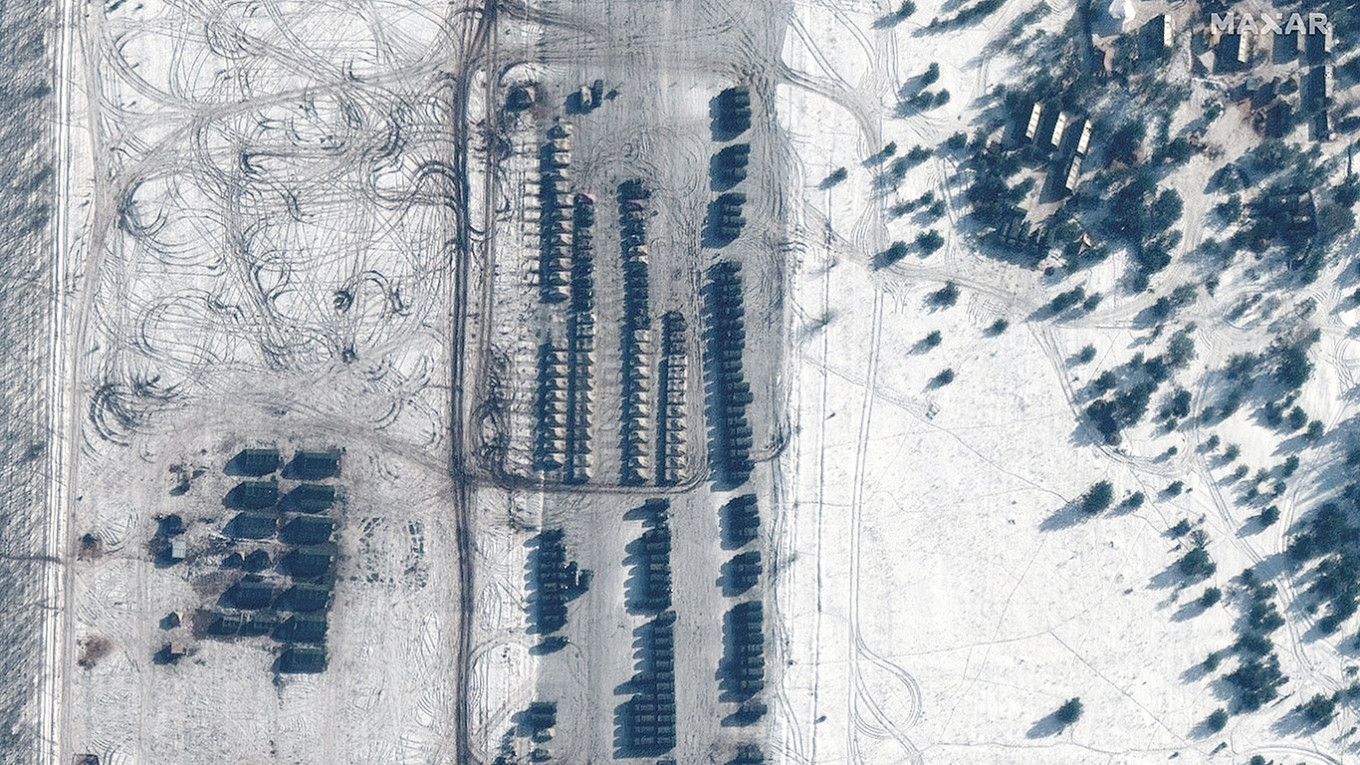 New Satellite Images Indicate Ongoing Russian Military Buildup on Ukraine Border