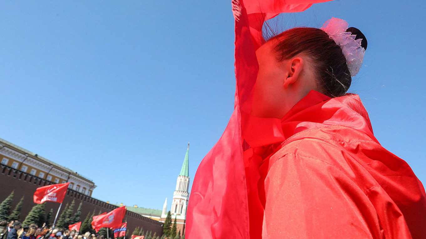 Russian Communists Stage Red Square Induction for Young Pioneers