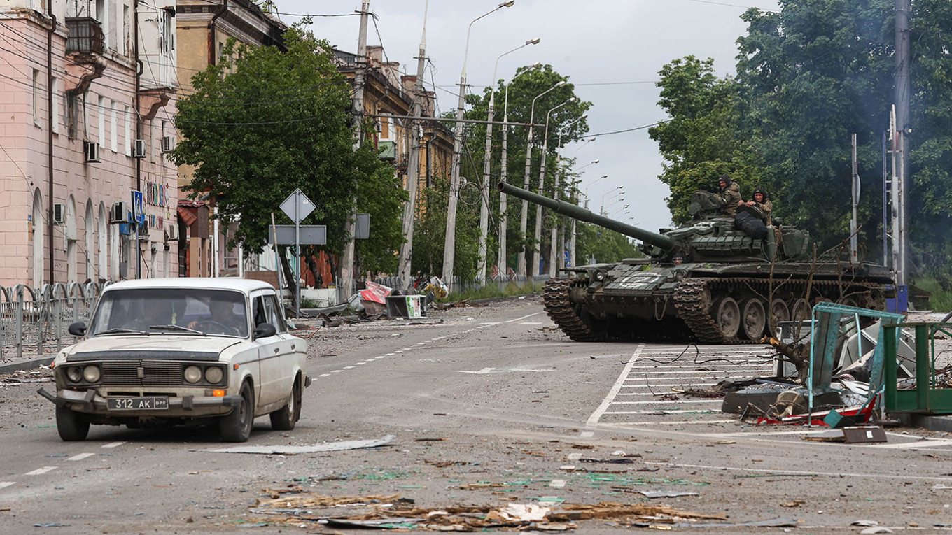 St. Petersburg Vows to Restore Destroyed ‘Sister’ City Mariupol