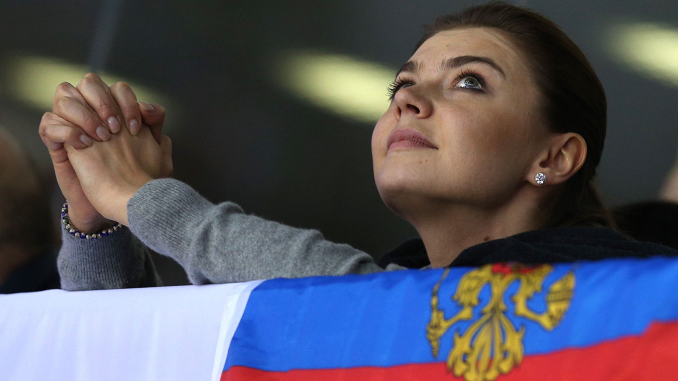 UK Sanctions Putin Circle Including Alleged Girlfriend
