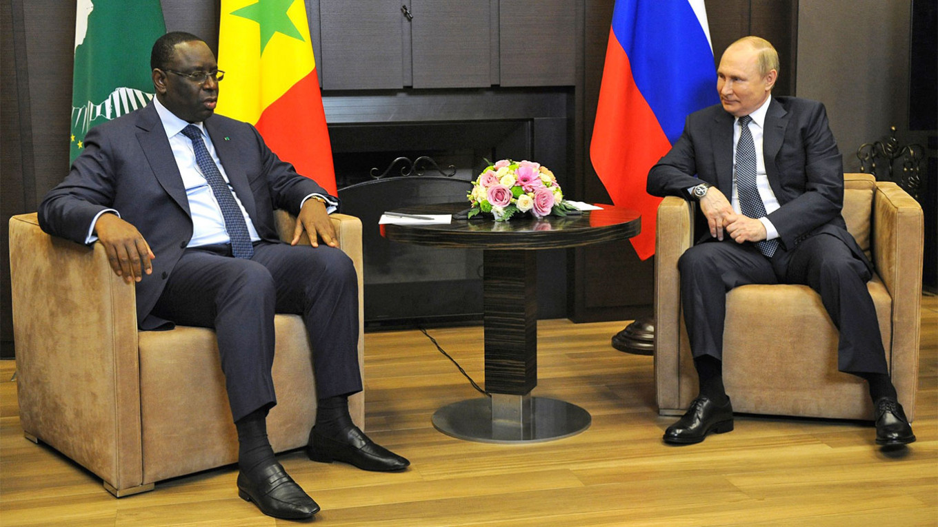AU Head Tells Putin Africans Are ‘Victims’ of Ukraine Conflict