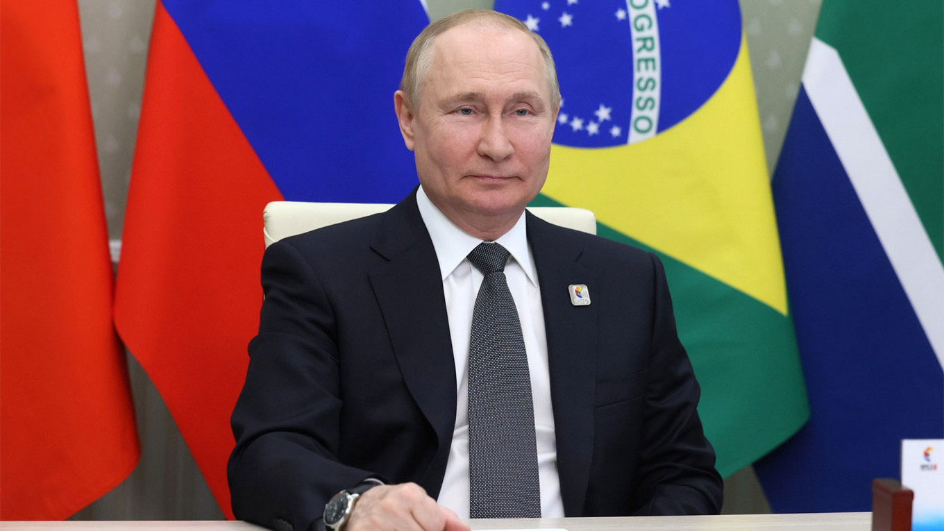Russia Is Not Preventing Ukrainian Grain Shipments, Putin Says