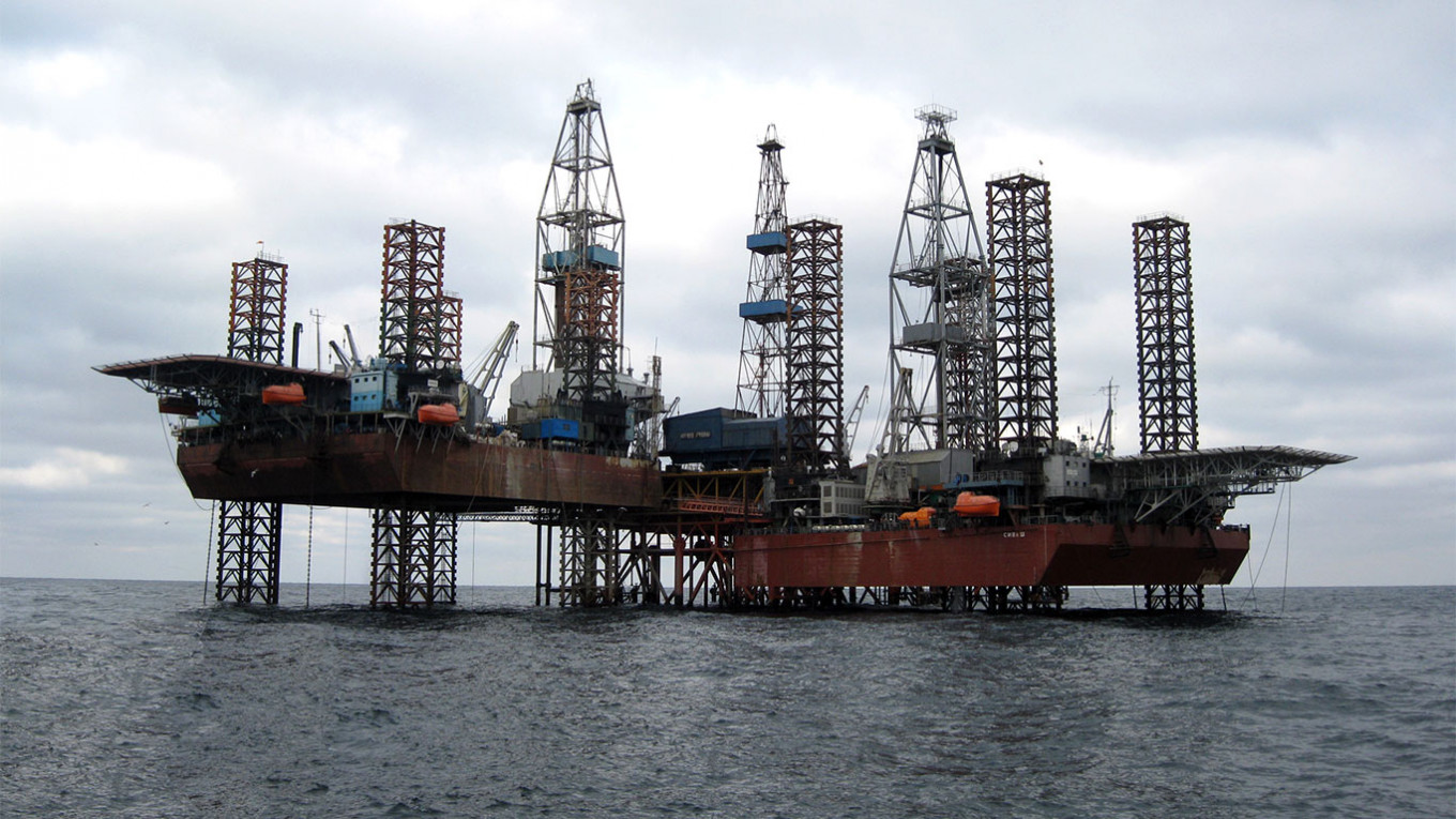 Ukraine Strikes Offshore Gas Drilling Rig – Crimean Official