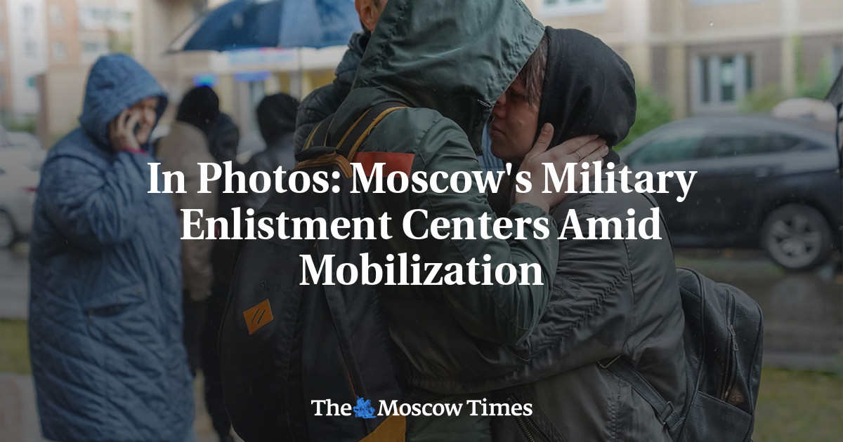 In Photos: Moscow’s Military Enlistment Centers Amid Mobilization