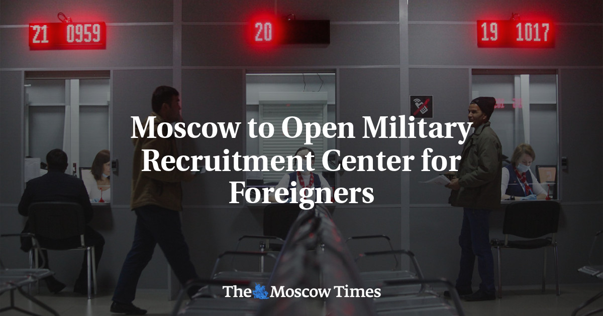 Moscow to Open Military Recruitment Center for Foreigners