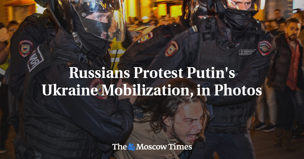 Russians Protest Putin’s Ukraine Mobilization, in Photos