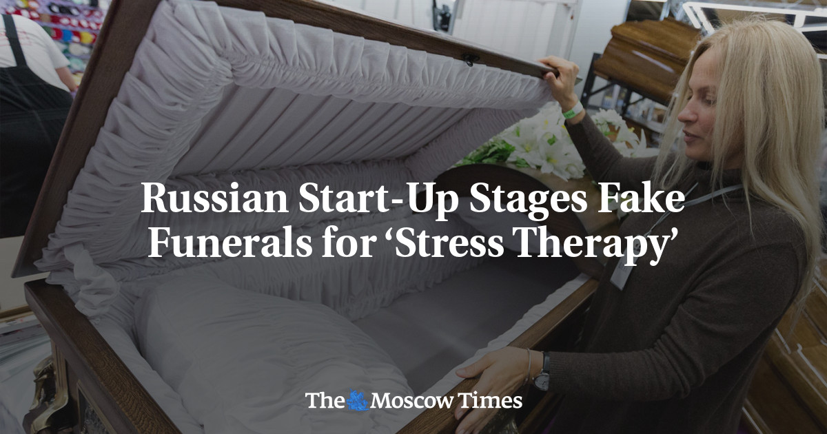 Russian Start-Up Stages Fake Funerals for ‘Stress Therapy’
