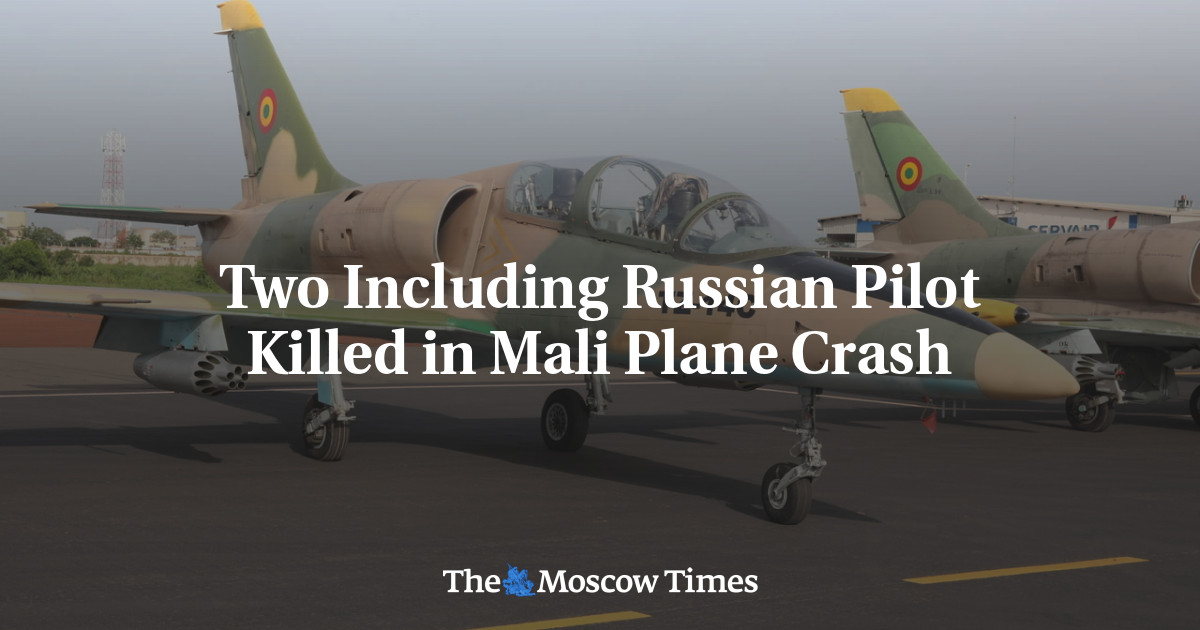 Two Including Russian Pilot Killed in Mali Plane Crash